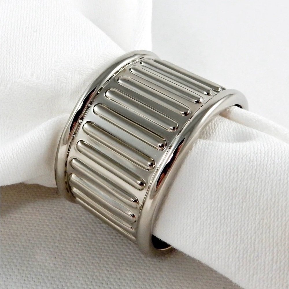 DANSK Silver Metal Rondure Napkin Rings Set/4